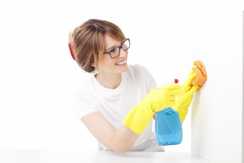 Screen-reader compatible service page layout for Carpetcleaning NW8